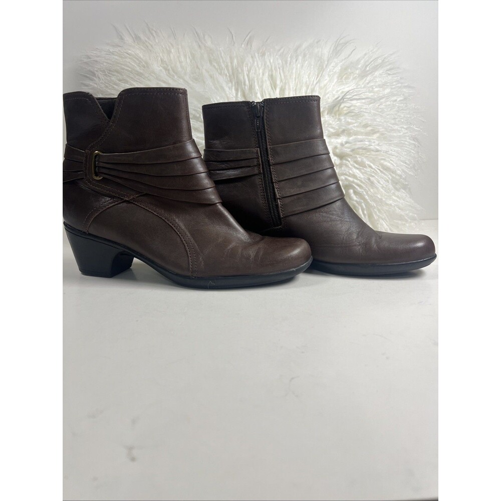 Clarks Bendables Boots Womens Size 8.5 Brown Leather Ankle Booties Zip Ruched